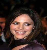 One of her lesser-known facts that she was an overweight child and also there was a notable gap in her teeth.